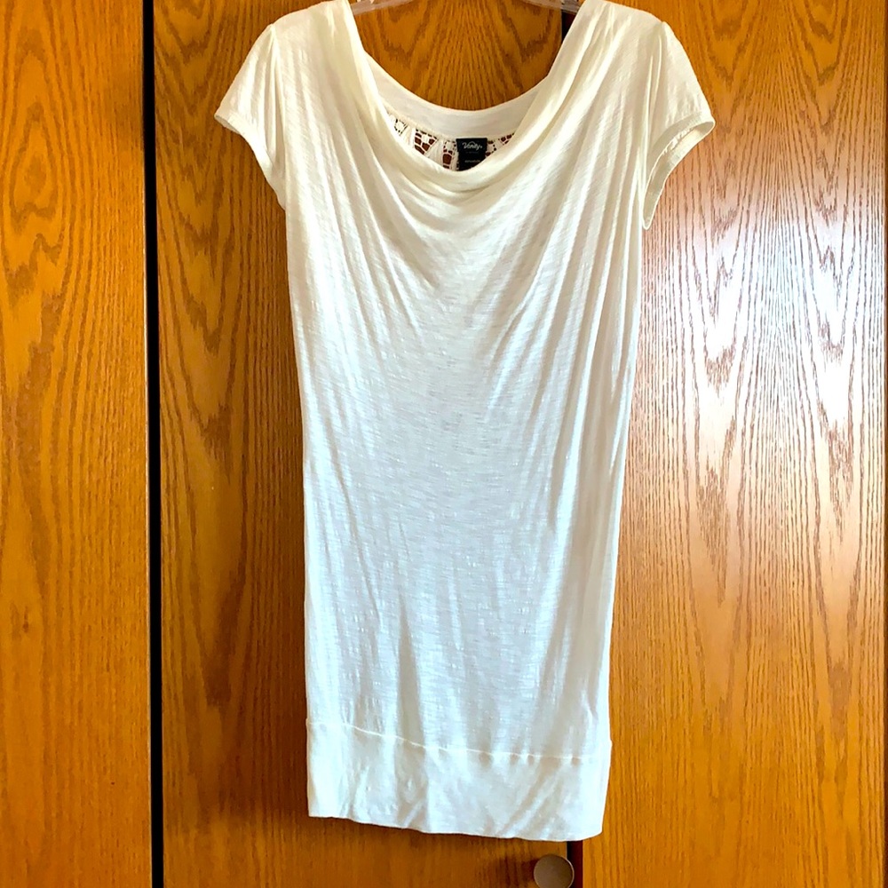 Long White Scoop Neck T-Shirt with Open Back Design